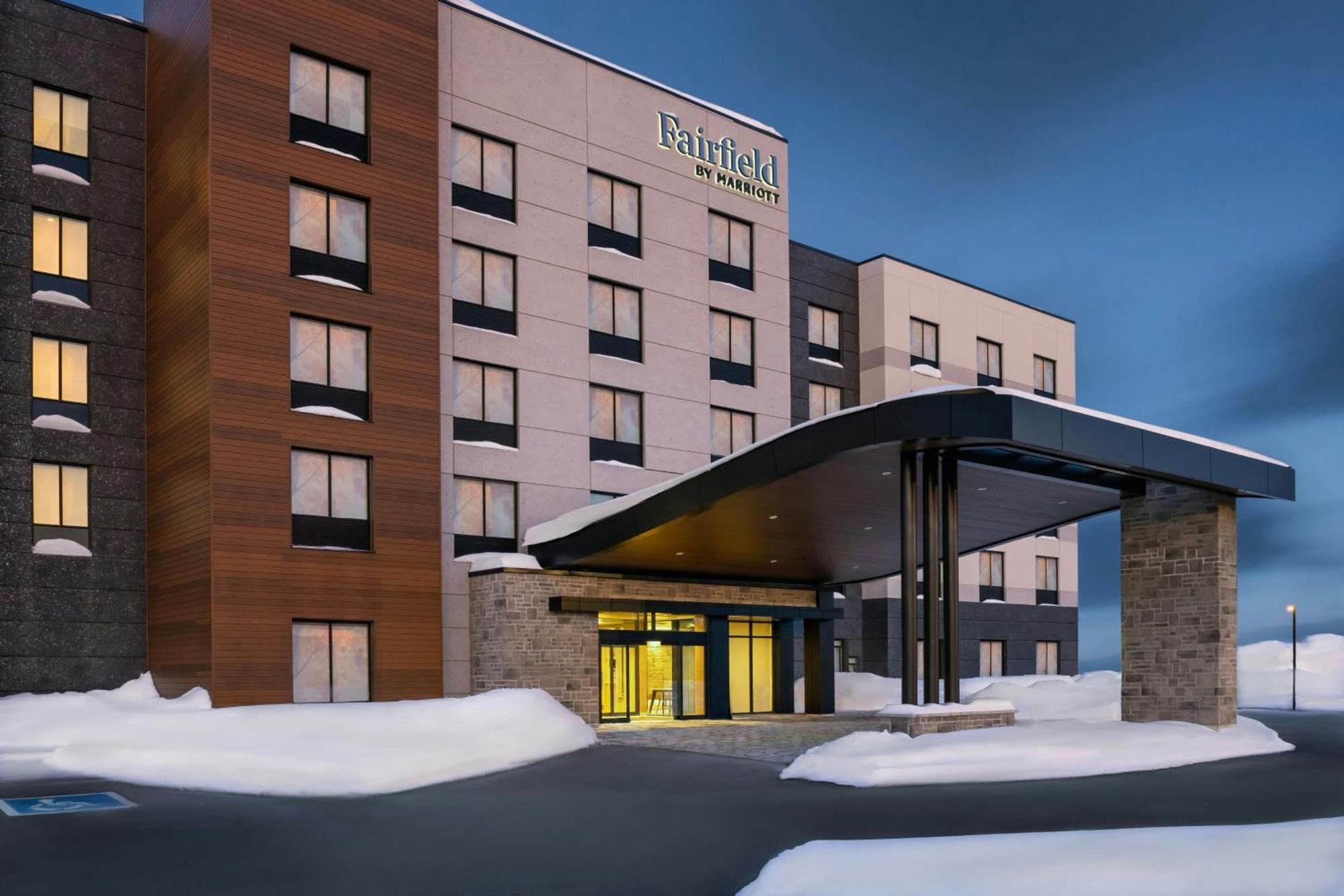 Fairfield By Marriott Inn & Suites Gravenhurst Muskoka Exterior foto
